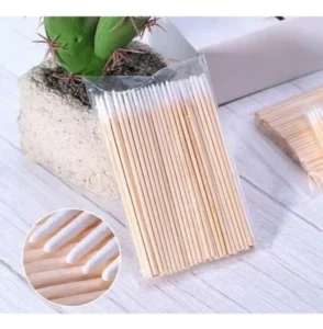 Palito com algodão para sobrancelhas